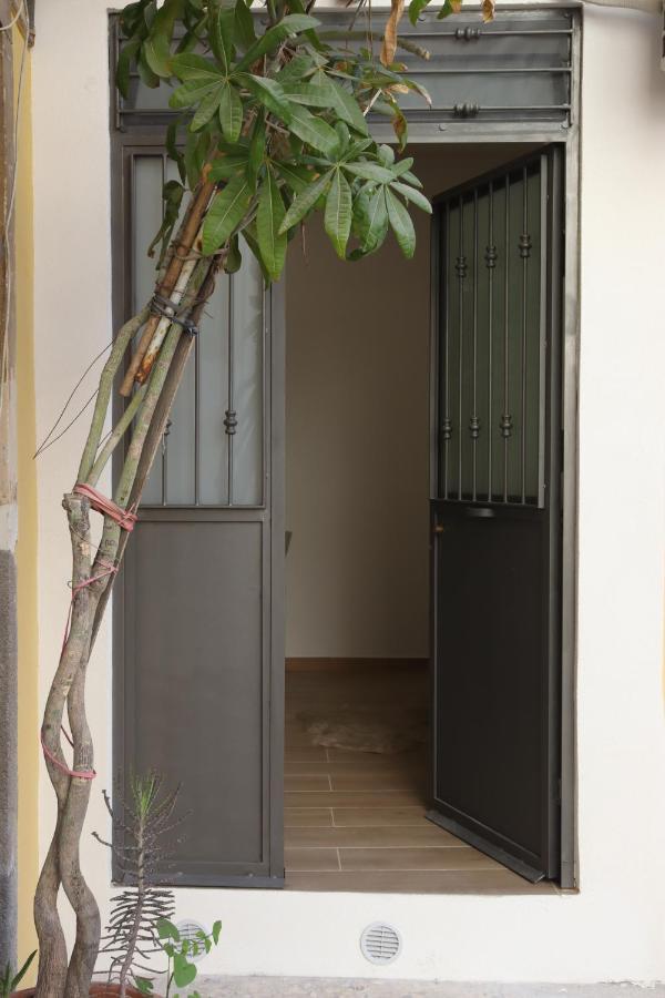 U Cuttigghiu Apartment คาตาเนีย ภายนอก รูปภาพ