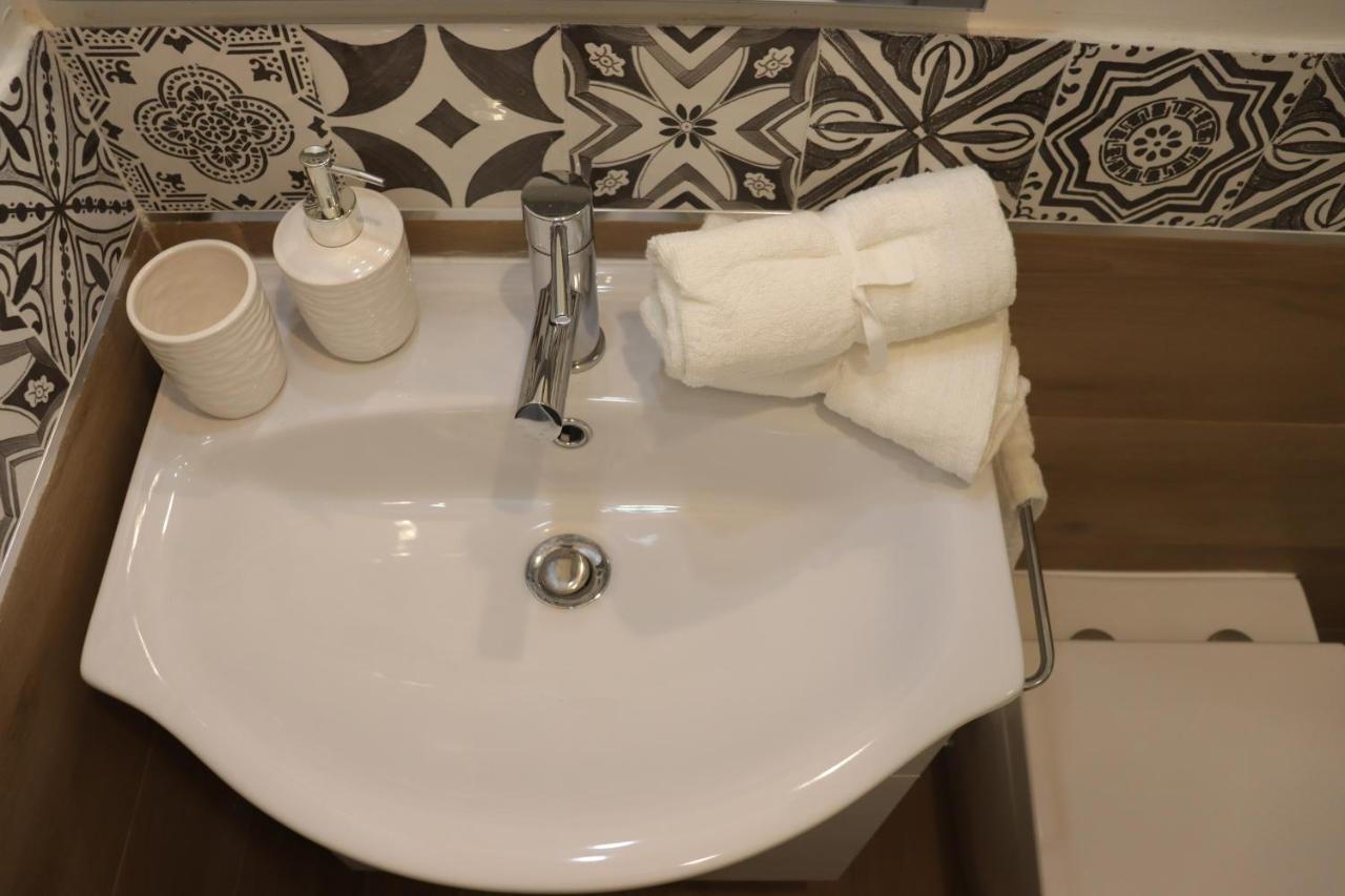U Cuttigghiu Apartment คาตาเนีย ภายนอก รูปภาพ