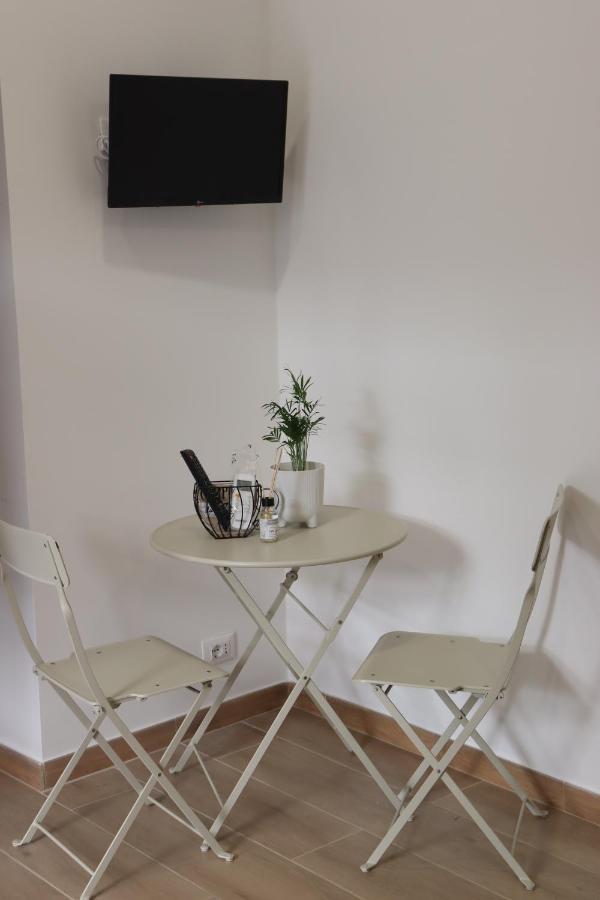 U Cuttigghiu Apartment คาตาเนีย ภายนอก รูปภาพ